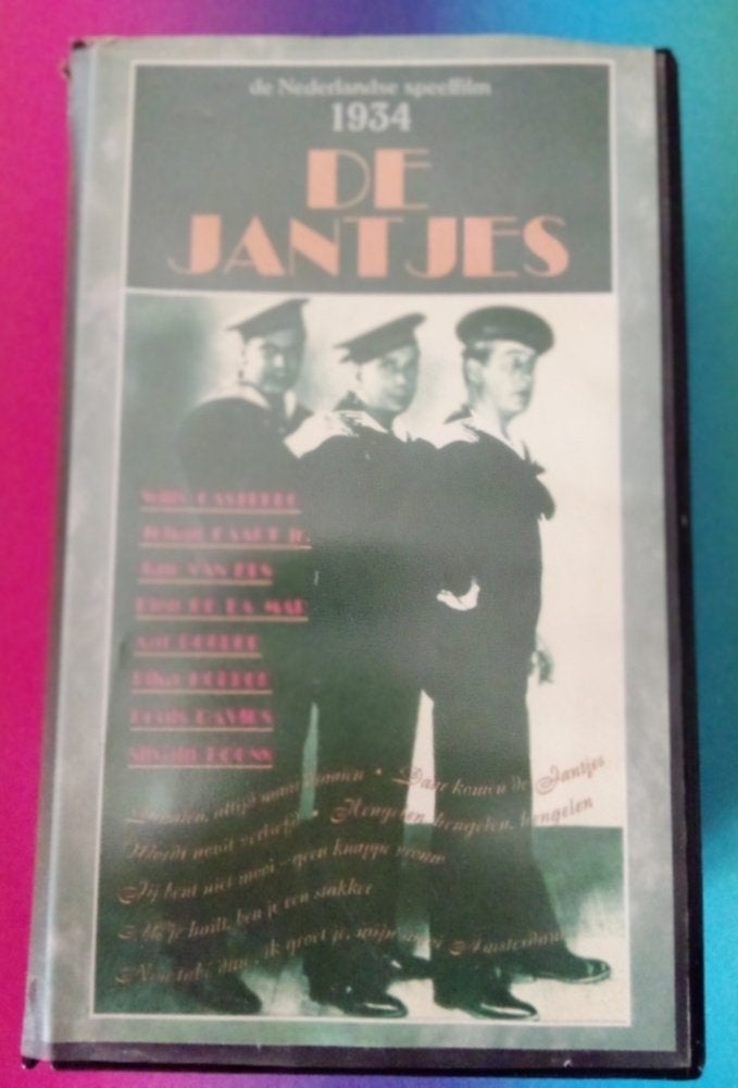 VHS - De Jantjes dubbele tape - Plastic hoes helaas kapot, Cd's en Dvd's, Boxset, Gebruikt, Alle leeftijden, Ophalen of Verzenden