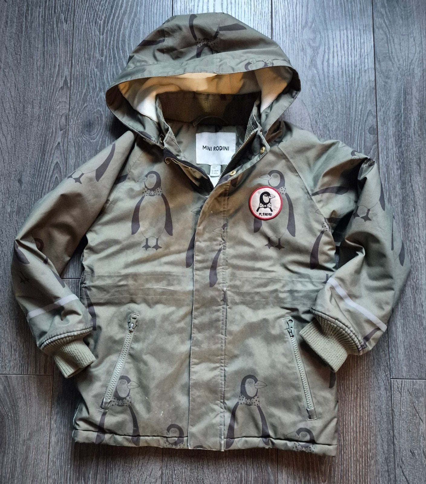 Geweldige jas Mini Rodini! 128, Gebruikt, Ophalen of Verzenden, Jongen, Mini Rodini