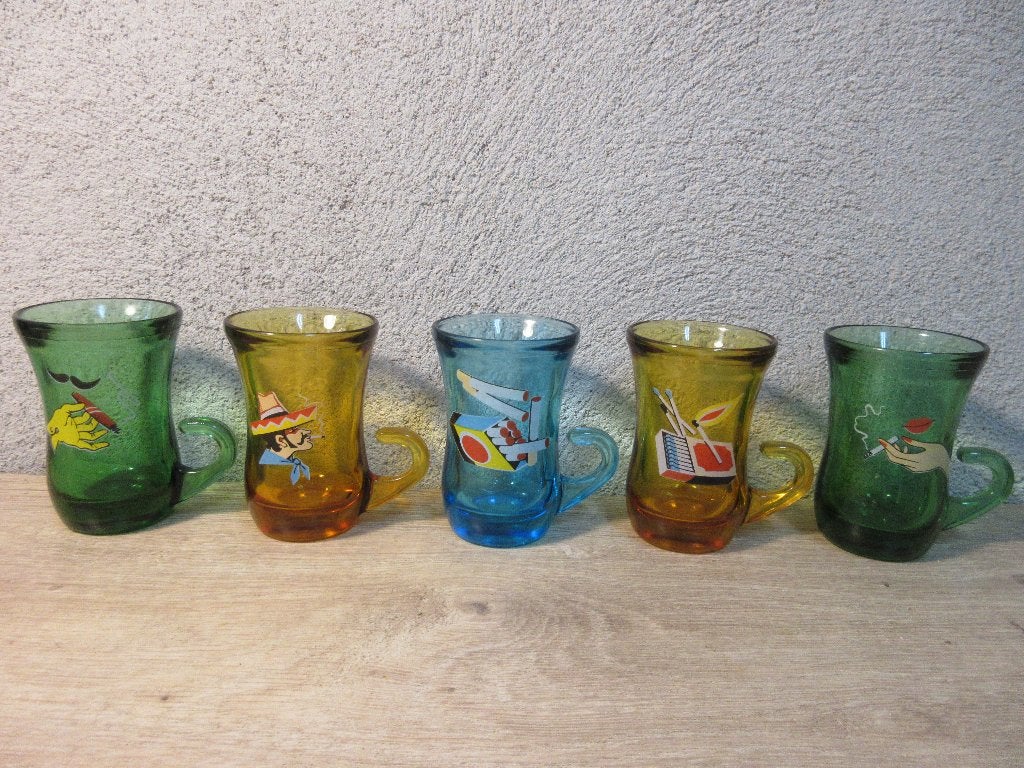 Vintage set gekleurde glazen borrelglaasjes, Ophalen of Verzenden, Overige typen