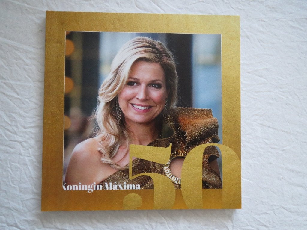 Koningin Maxima 50 jaar, Verzamelen, Koninklijk Huis en Royalty, Ophalen of Verzenden, Gebruikt, Tijdschrift of Boek