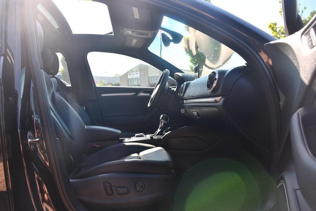 Audi AUDI S3 AUT|Clima|Cruise|NAVI|PANO|Camera|Leder!, Auto's, Audi, Automaat, S3, Gebruikt, 1984 cc