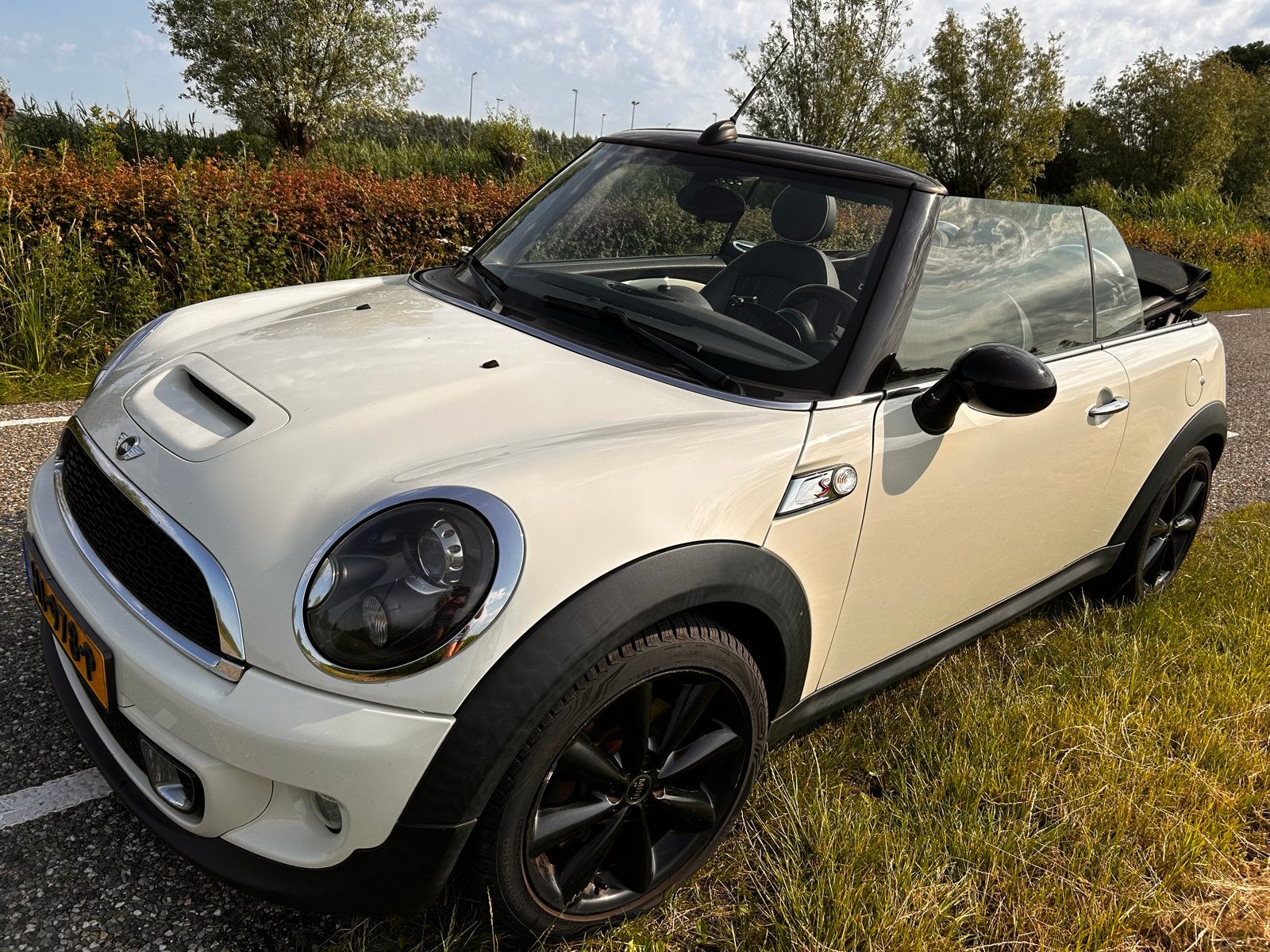 Mini 1.6 Cooper S cabrio 11-2011 Wit, Auto's, 4 cilinders, Cabriolet, 4 stoelen, Wit