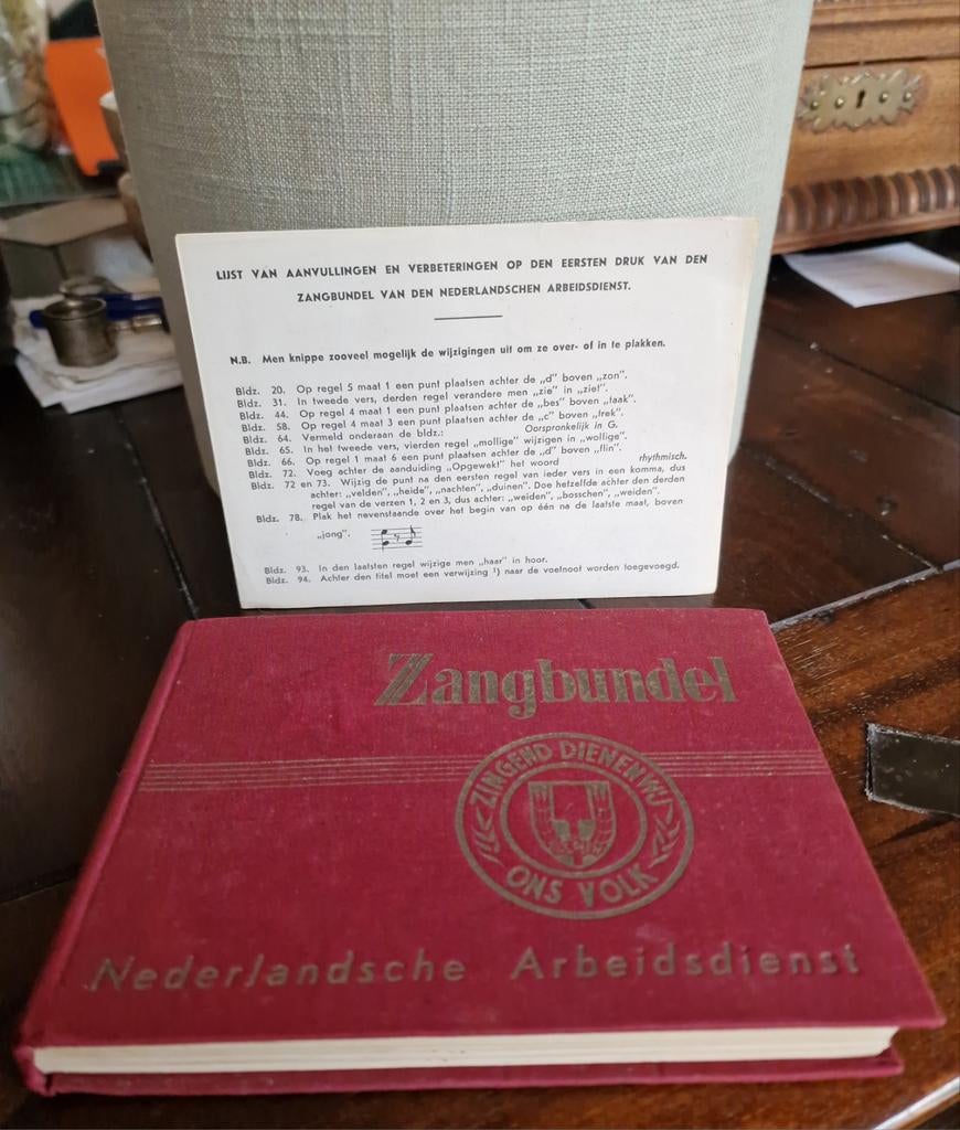 Zingend Dienen Wij Ons Volk NAD, Ophalen of Verzenden, Gebruikt