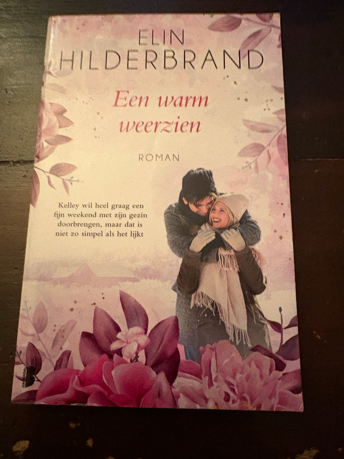 Elin Hilderbrand - Een warm weerzien (Roman), Ophalen of Verzenden, Gelezen, Nederland