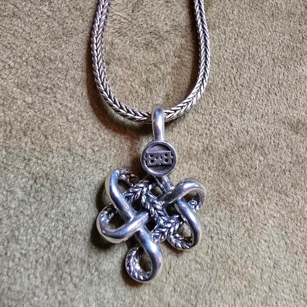Stevige zilveren ketting met Buddha to Buddha hanger, Met hanger, Ophalen of Verzenden, Zo goed als nieuw, Zilver