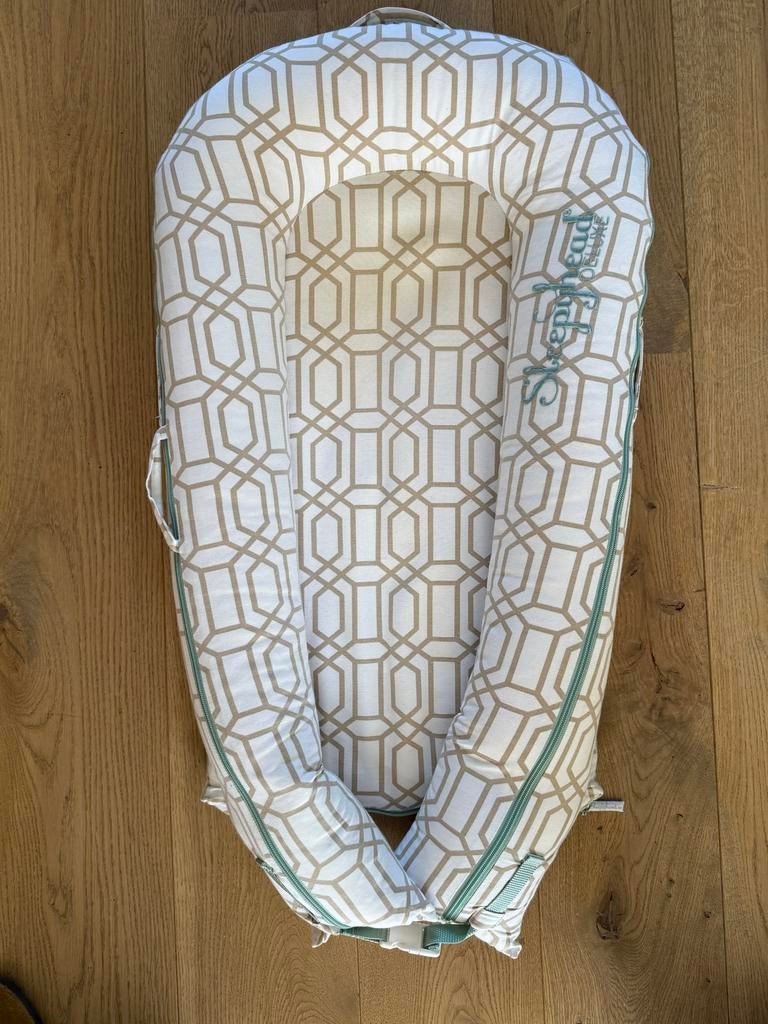 Sleepyhead Deluxe babynestje - geometrisch patroon, Ophalen, Zo goed als nieuw