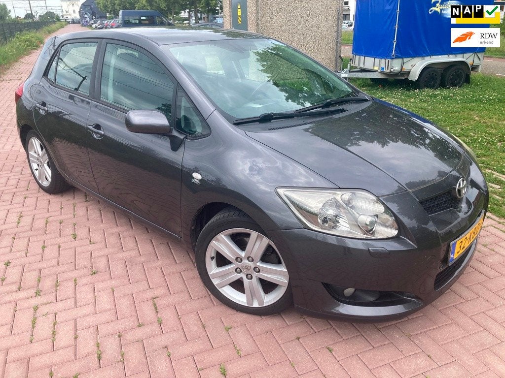 Toyota Auris 2.2 D-4D Executive Business | Leer | Navigatie, Voorwielaandrijving, Euro 5, 450 kg, Gebruikt