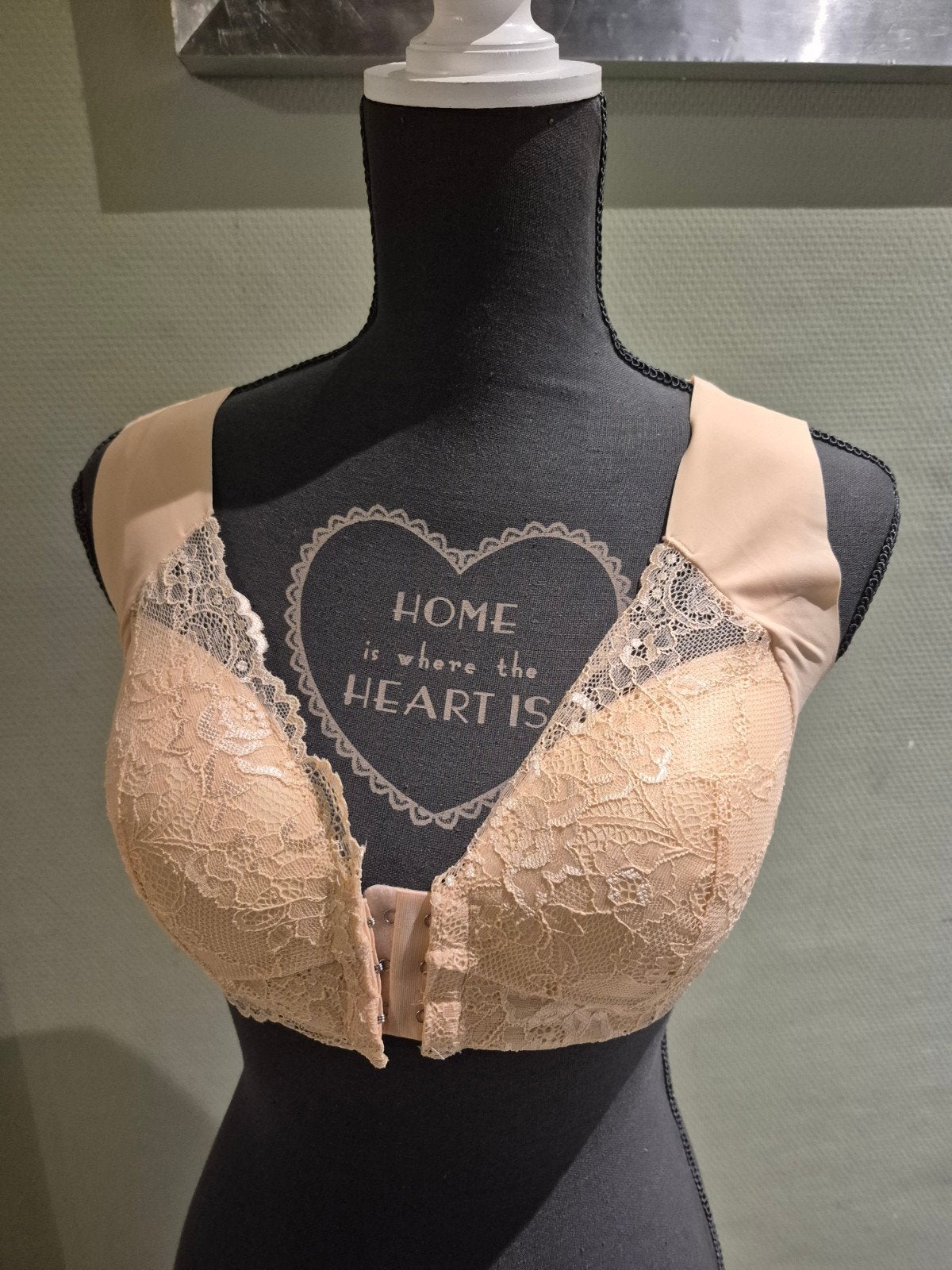 2xComfortabele Kanten BH met Voorsluiting L, Onbekend, Ophalen of Verzenden, Beige, BH