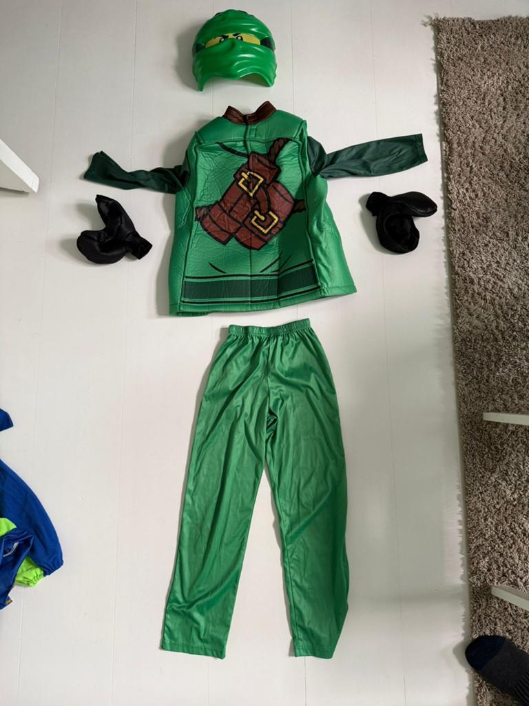 Lego Ninjago Lloyd kostuum maat 134-140, Kinderen en Baby's, Carnavalskleding en Verkleedspullen, Ophalen of Verzenden, Gebruikt