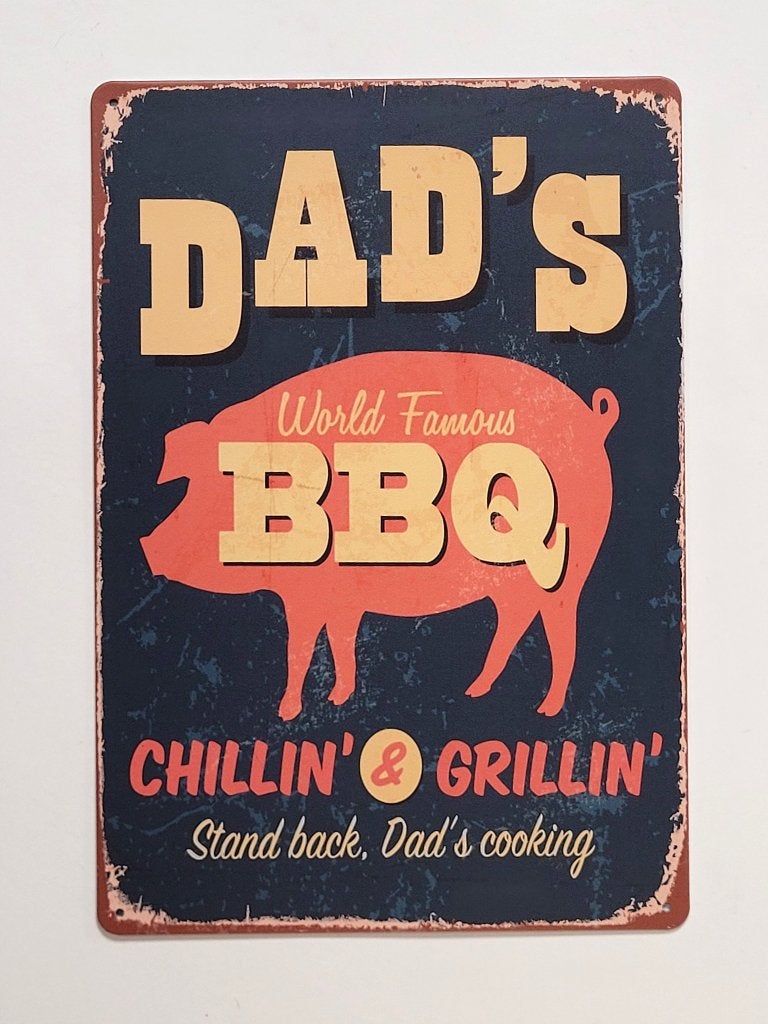 Dad's BBQ Chillin Grillin reclamebord van metaal wandbord, Info@deconoord.nl, Deco Noord, Nieuw, Ophalen of Verzenden