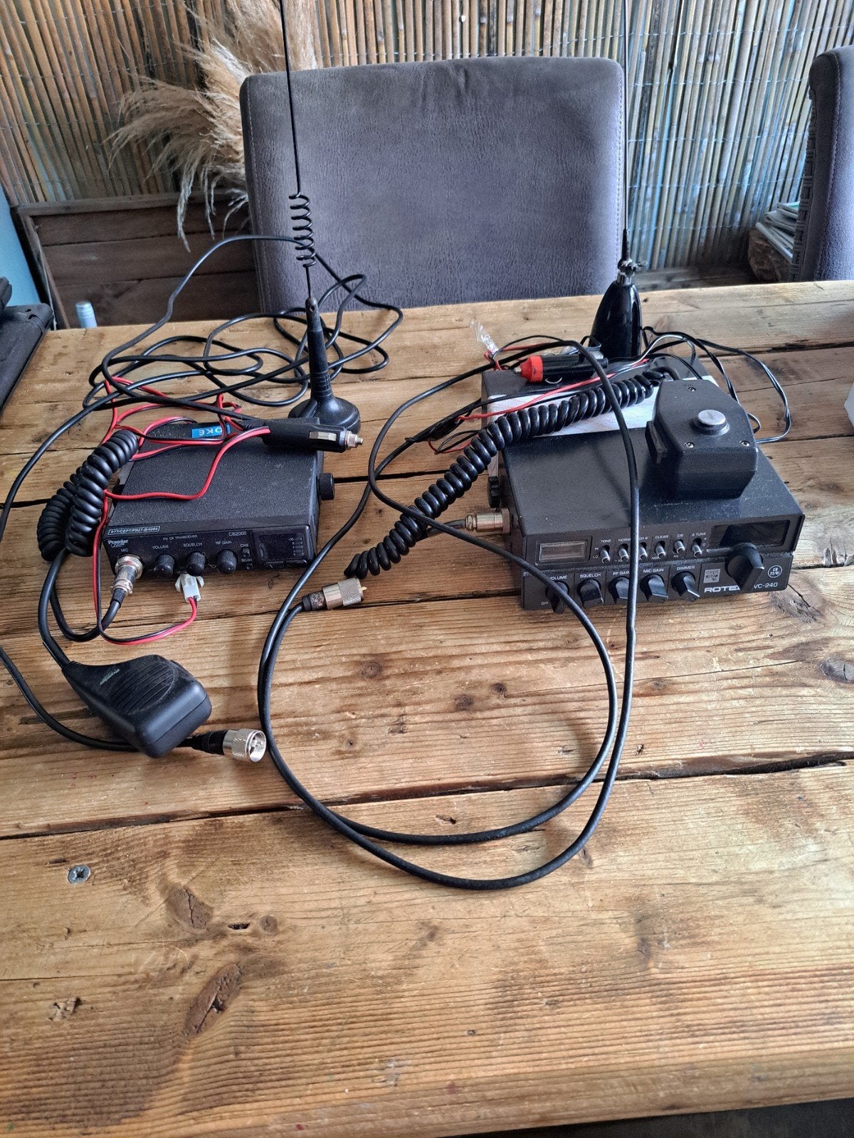 te koop 2x 27 MC, Ophalen, Zo goed als nieuw