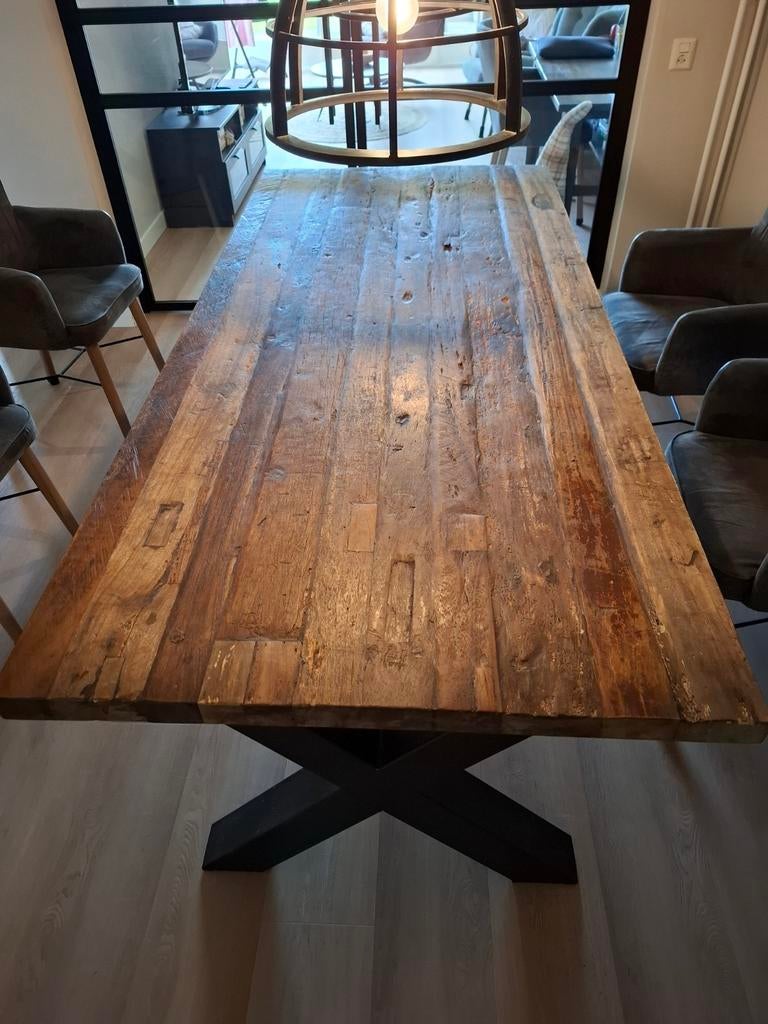 Exclusieve robuuste eettafel van oud hout ,metalen X-poten, Overige houtsoorten, Industrieel, robuust, 200 cm of meer, Zo goed als nieuw