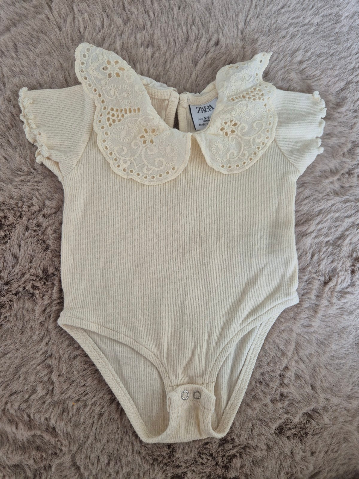 Romper Zara maat 68, Kinderen en Baby's, Babykleding | Maat 68, Nacht- of Onderkleding, Meisje, Ophalen of Verzenden, Zo goed als nieuw