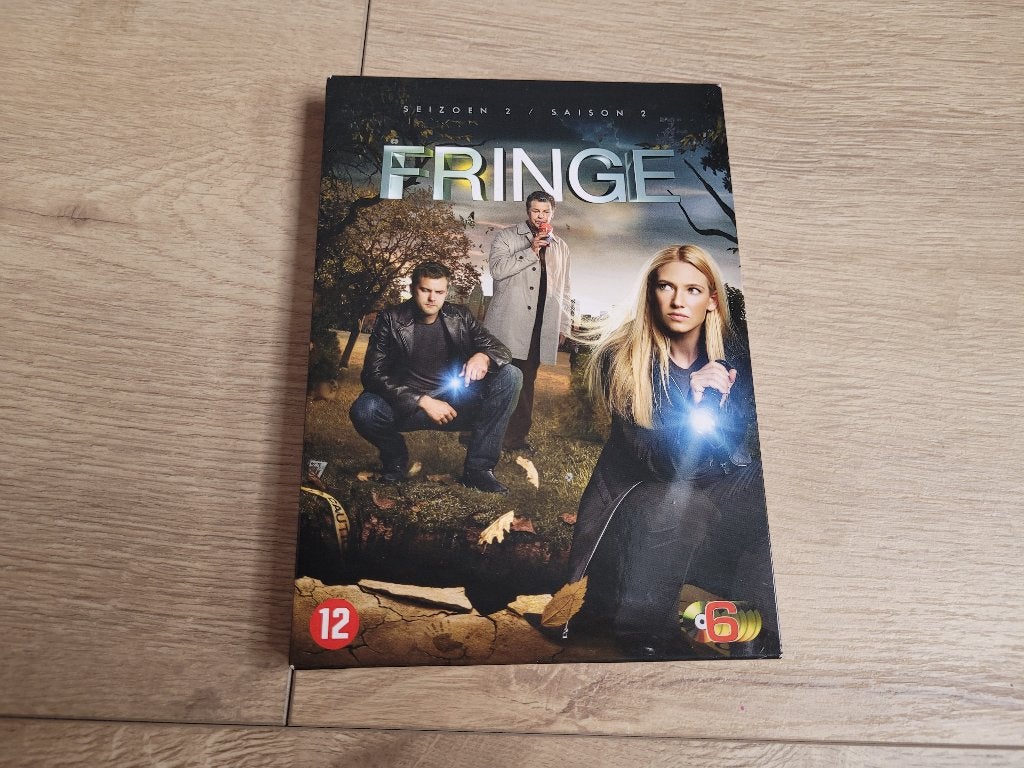 Fringe seizoen 2 ~ NH8708, Vanaf 12 jaar, Ophalen of Verzenden, Zo goed als nieuw, Science Fiction en Fantasy
