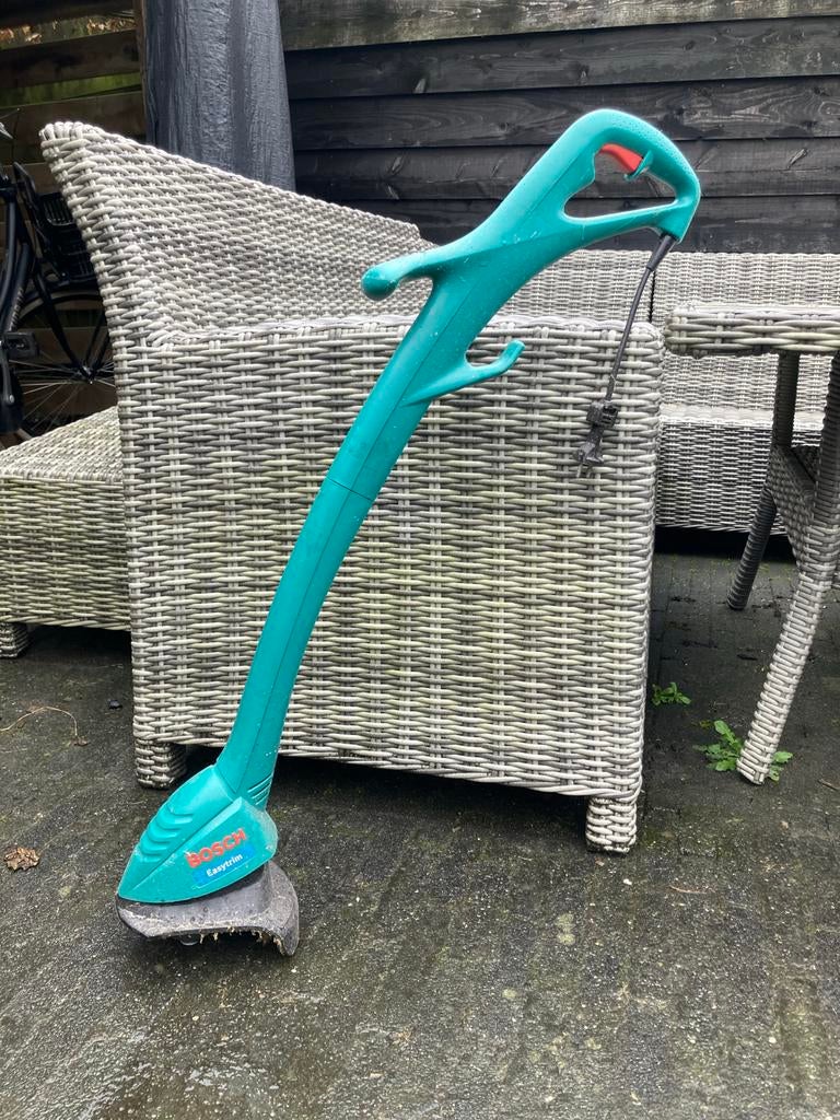 Bosch Easytrim Strimmer - Elektrische Grastrimmer, Ophalen, Gebruikt, 10 tot 30 cm, Elektrisch
