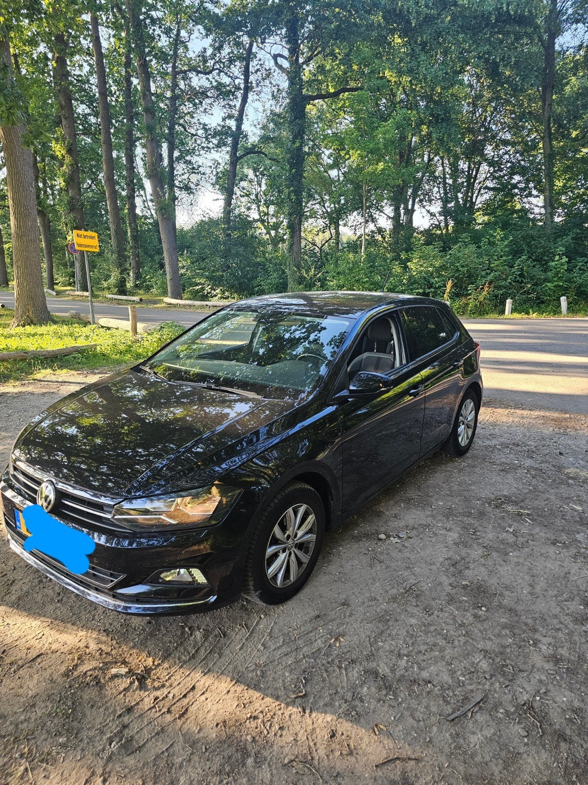 Volkswagen Polo 1.0 TSI, Auto's, Volkswagen, Particulier, Polo, Benzine, Hatchback, Handgeschakeld, Geïmporteerd, Zwart, Voorwielaandrijving