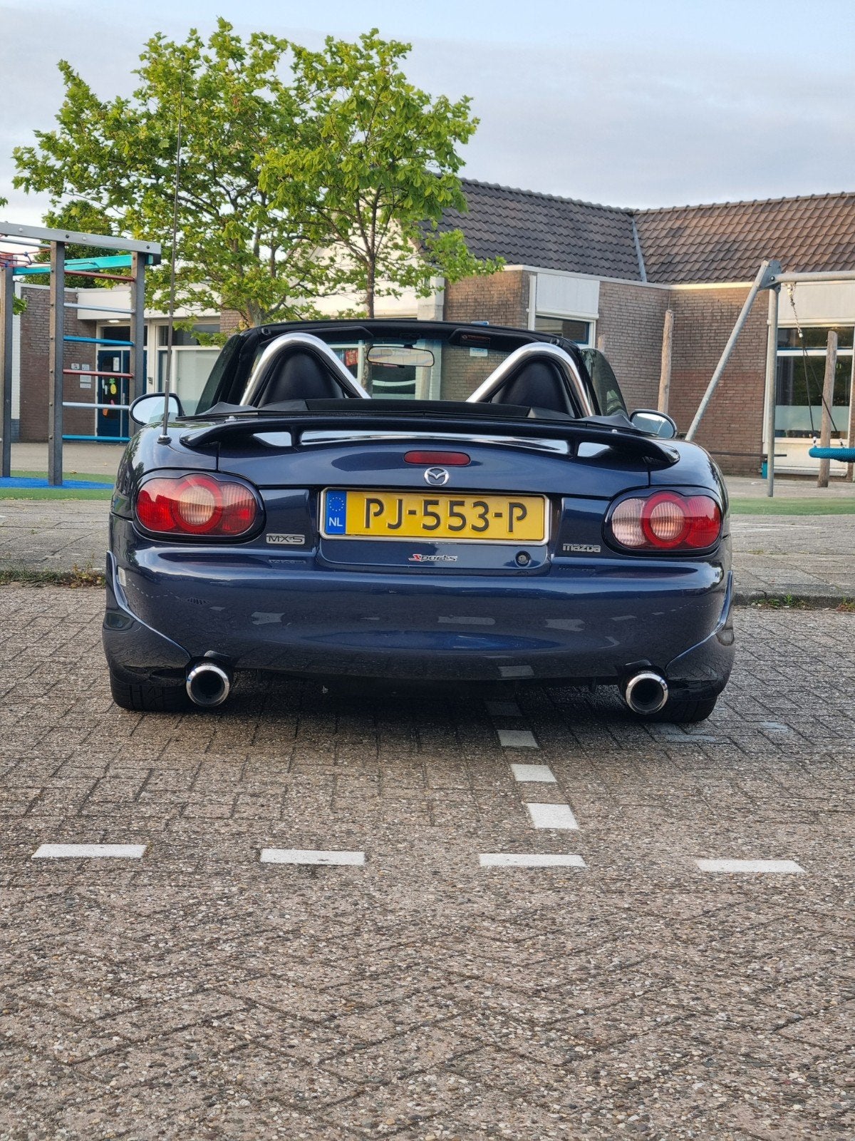 Mazda MX 5 2002 Blauw, 40 €/maand, 4 cilinders, Cabriolet, Blauw