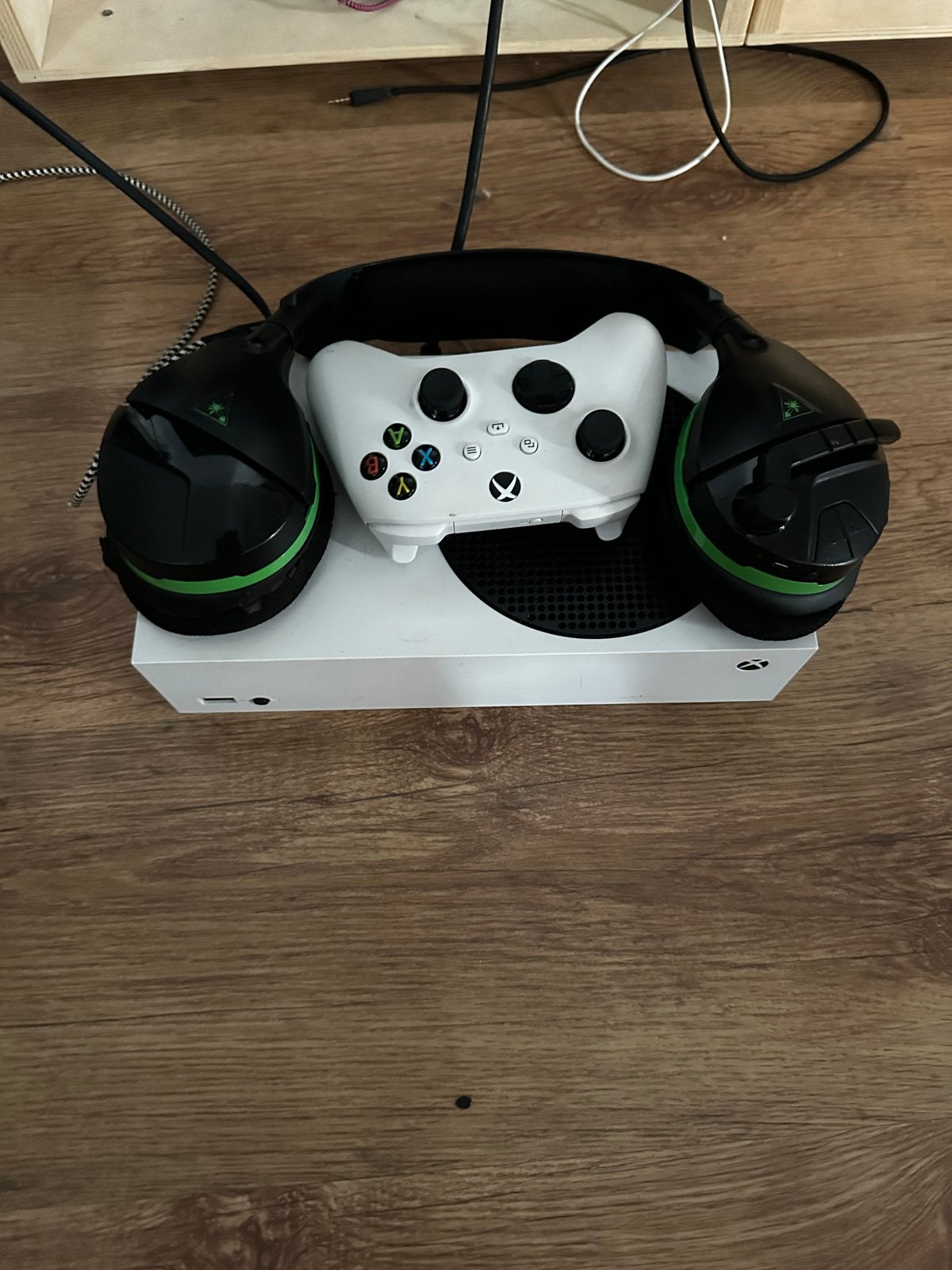Xbox Series S met controller en bluetooth headset, Spelcomputers en Games, Ophalen, Gebruikt, Xbox Series S