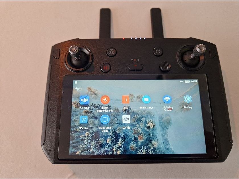 DJI SMARTCONTROLLER voor o.a. DJI MINI 2, Ophalen of Verzenden, Zo goed als nieuw, Cameradrone, DJI