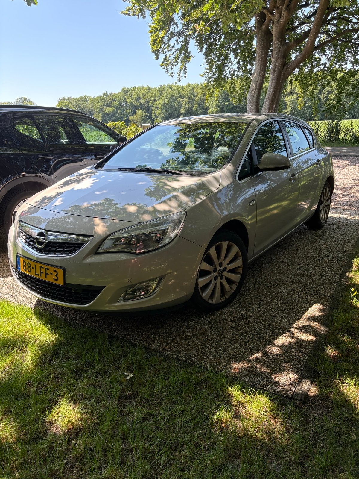 Opel Astra 1.6 16V 5D 2010 Beige, Voorwielaandrijving, 1250 kg, 680 kg, 4 cilinders