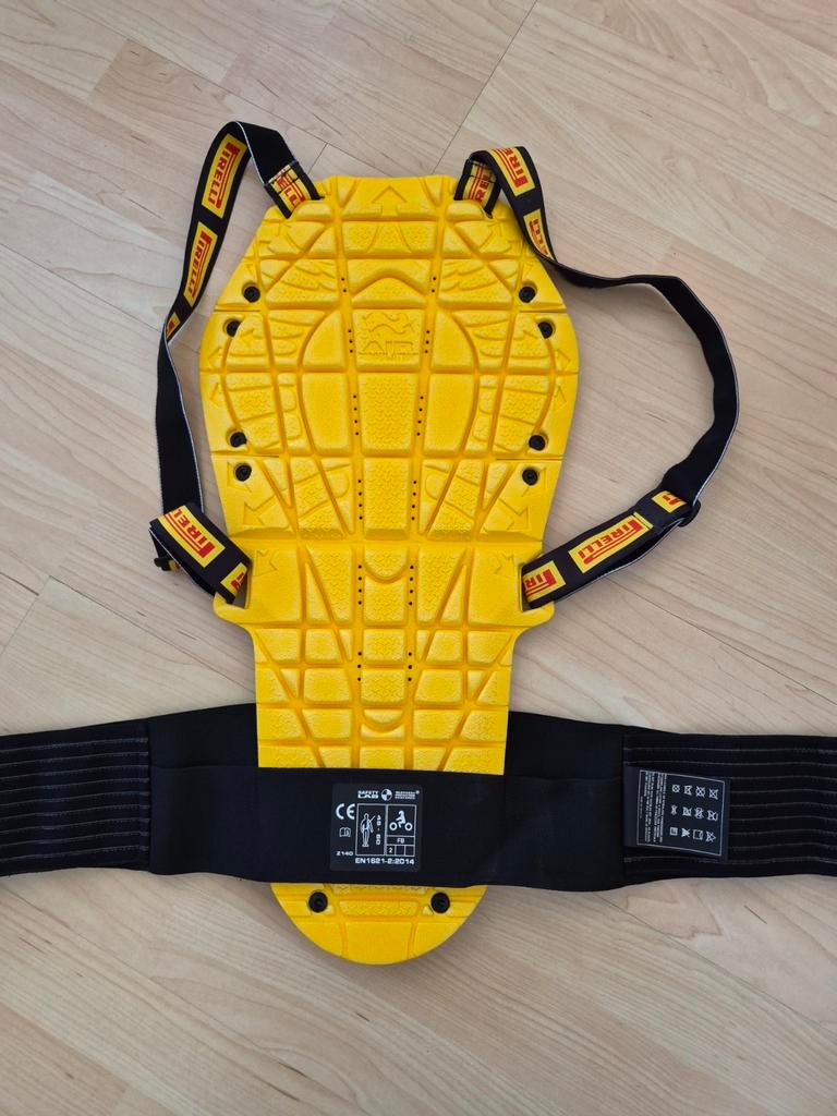 Nieuwe Spidi Pirelli rugprotector - Maat M/L backprotector, Overige typen, Dames, Ophalen of Verzenden, Spidi