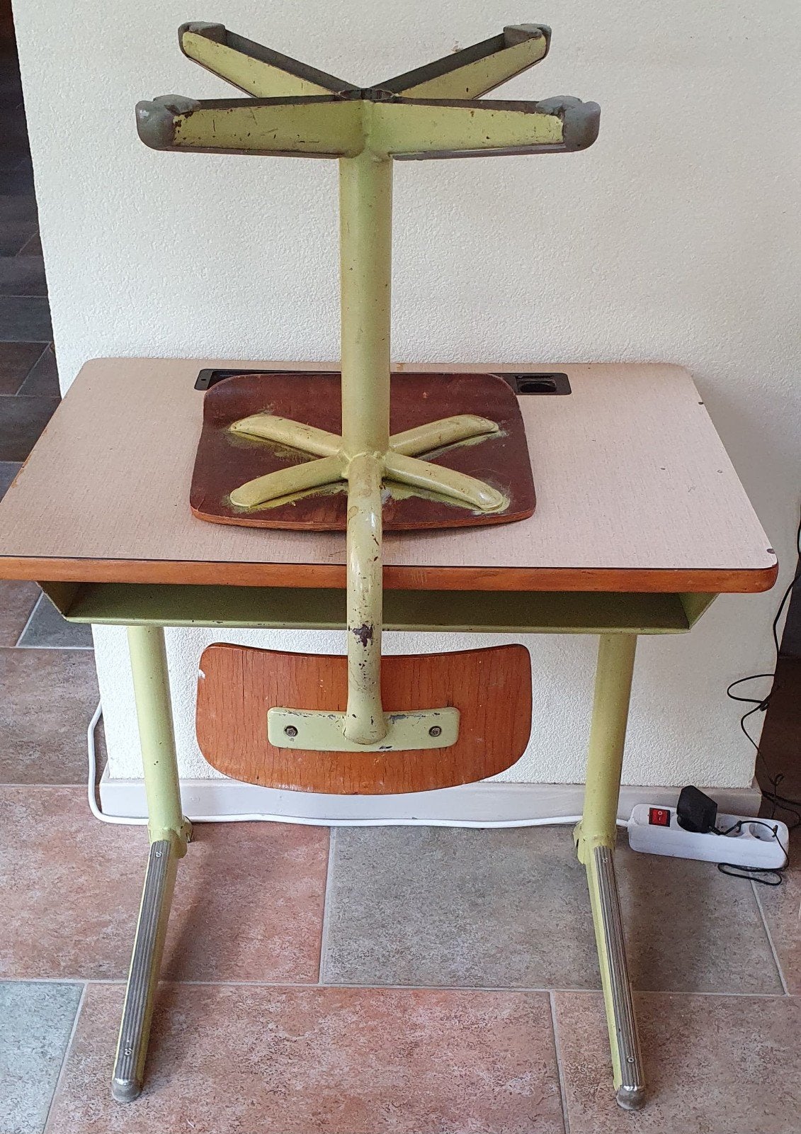Vintage schoolbankje met stoel - Jaren '60 design, Ophalen