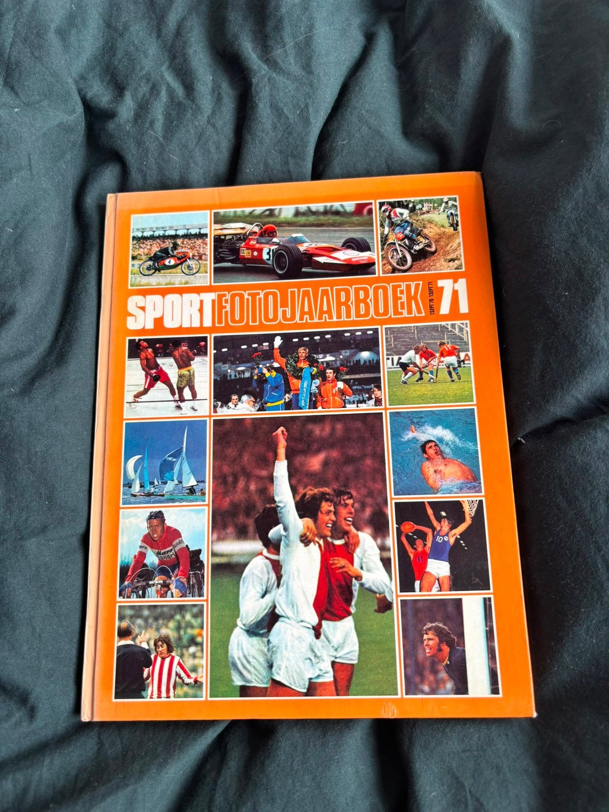 Sportfoto jaarboek 1971, Ophalen of Verzenden, Zo goed als nieuw, Balsport