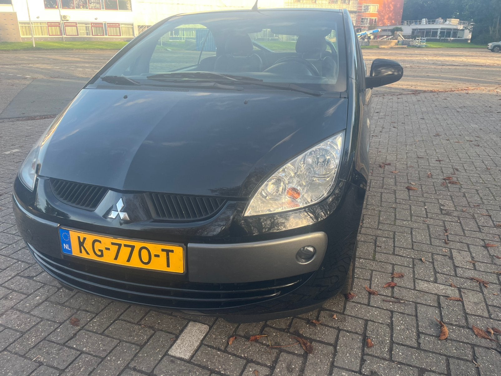 Mitsubishi colt czc cabrio 2008 Zwart, 15 km/l, Cabriolet, 4 stoelen, Leder en Stof