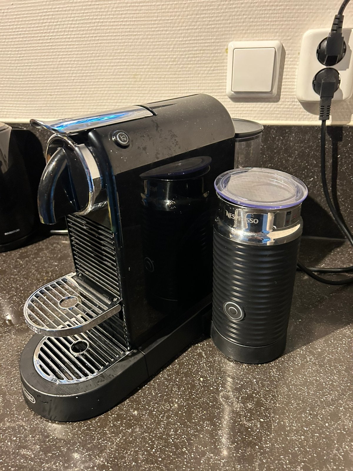 Foto 5 van DeLonghi koffiezetter met melkopschuimer