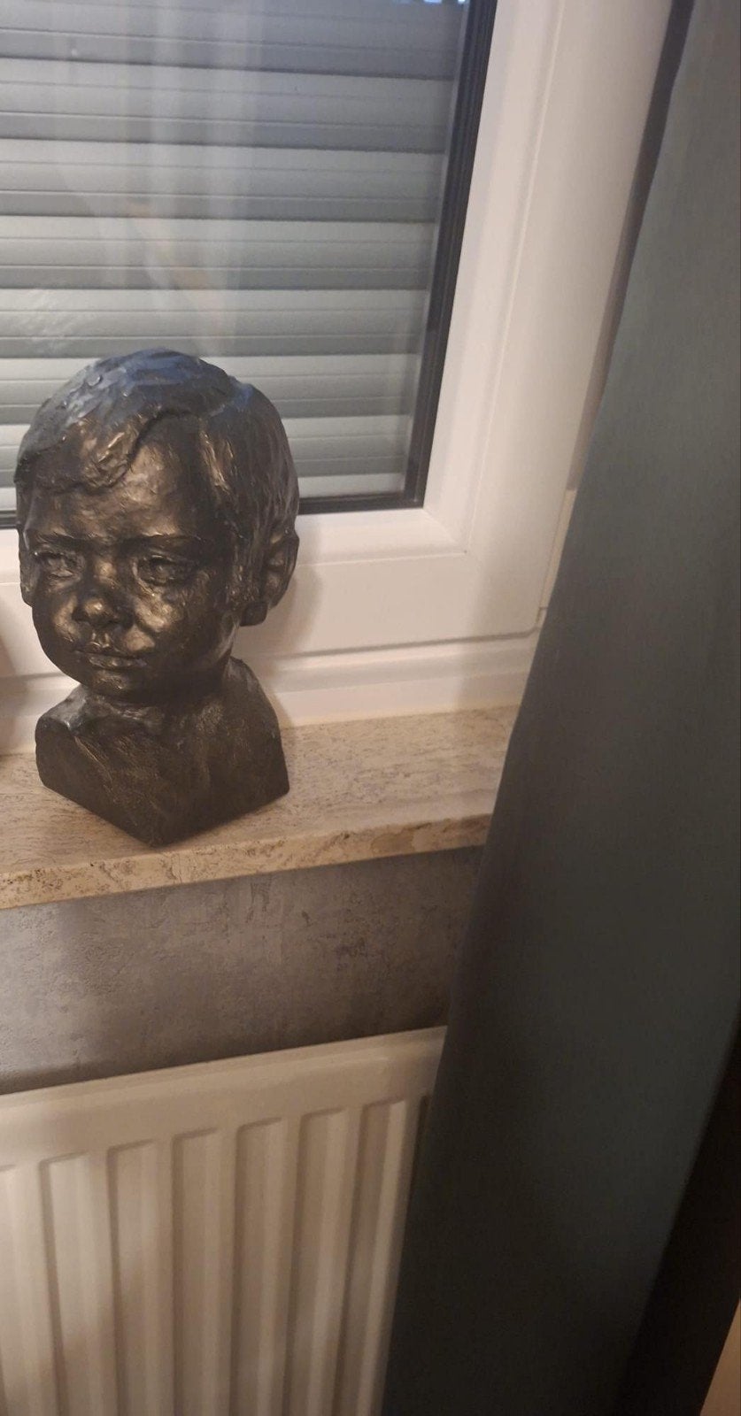 Vintage bronzen buste van een jongen, Antiek en Kunst, Ophalen, Buste, 20 - 50 cm, Bruin