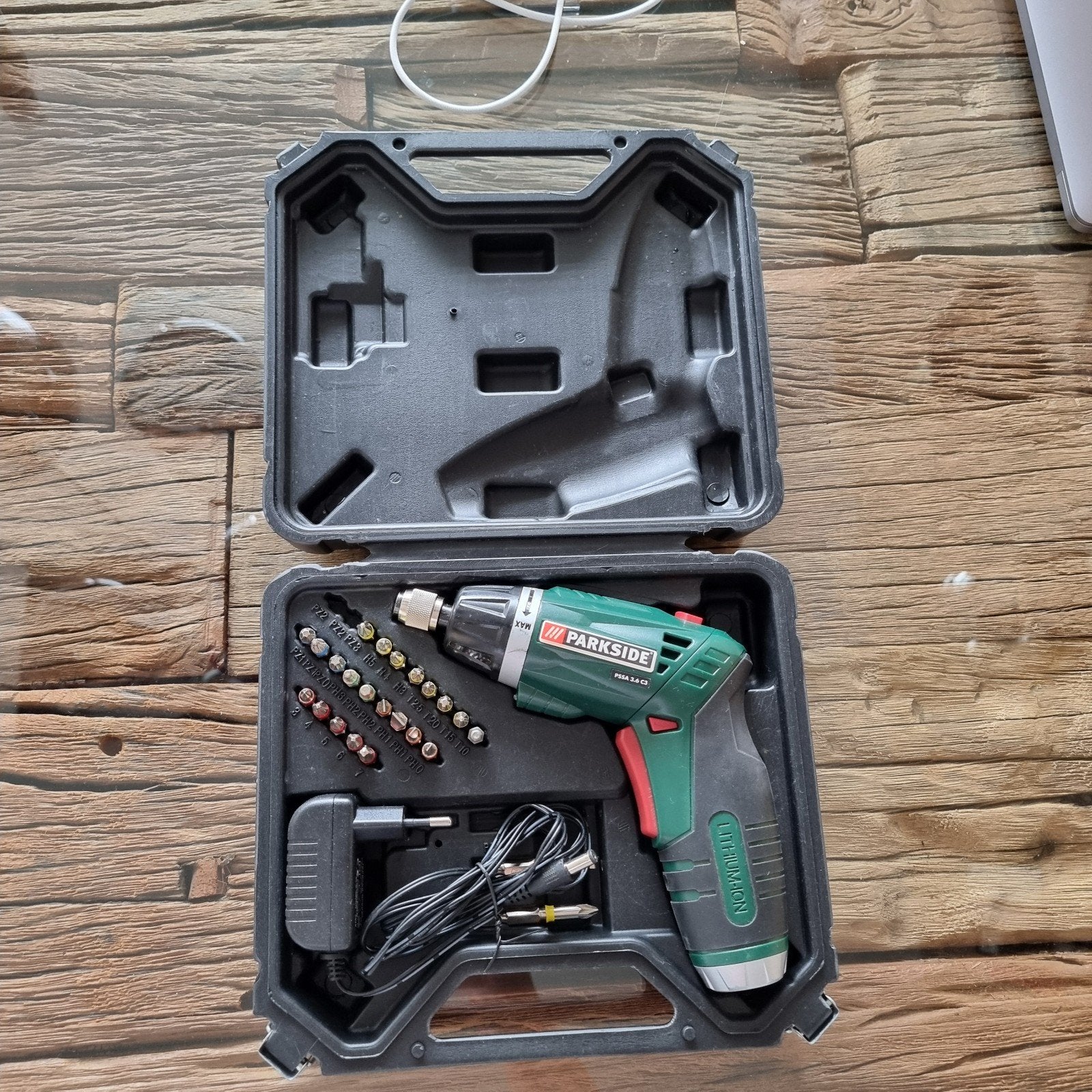 Parkside accuboormachine - defect voor onderdelen/reparatie, Ophalen of Verzenden, Gebruikt, Boor- en Schroefmachine