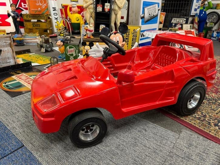 Rode Ferrari F40 trapauto - Zo goed als nieuw, Antiek en Kunst, Antiek | Speelgoed, Ophalen