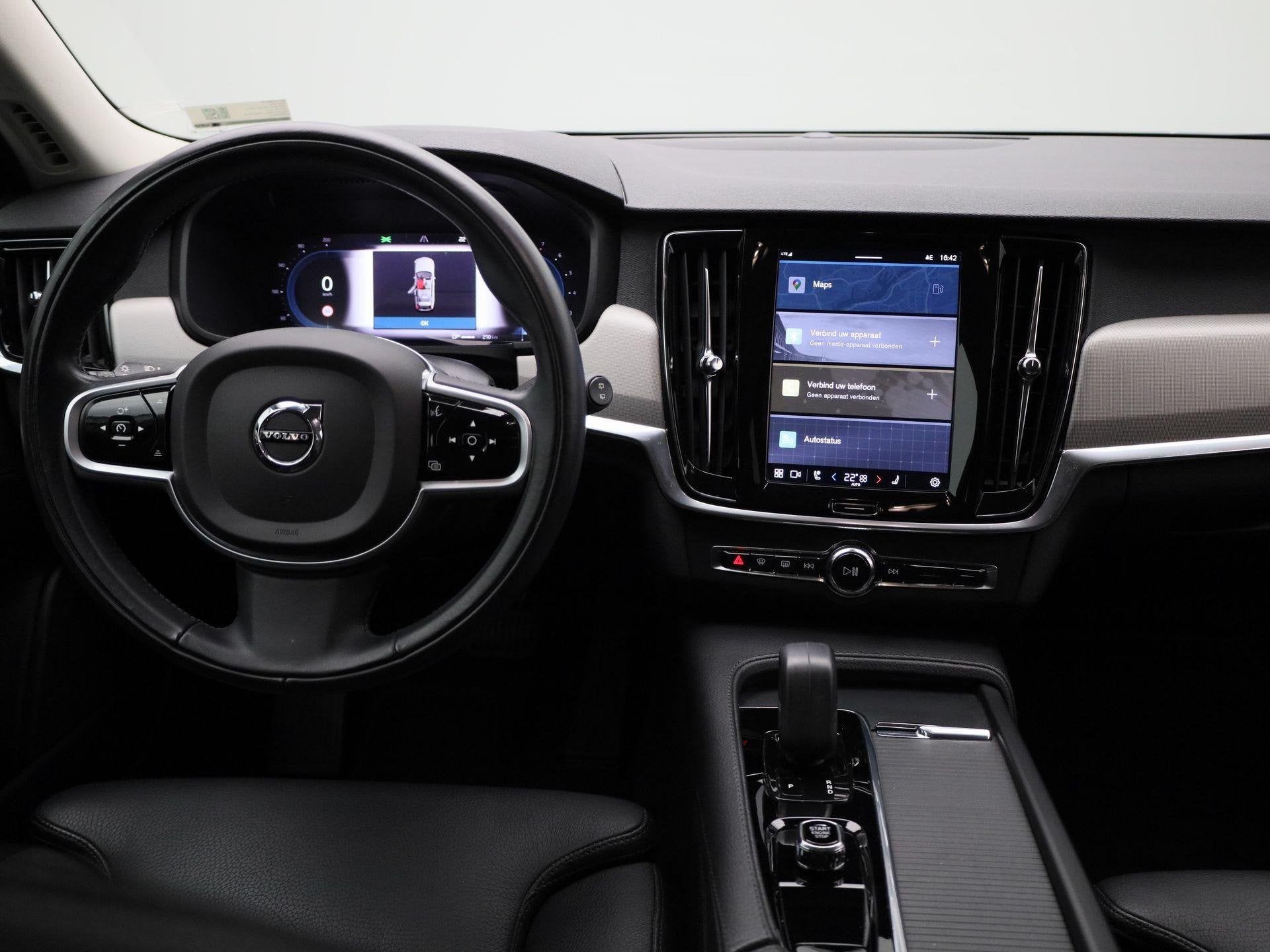 Volvo V90 2.0 B4 Momentum Business | Automaat | Navigatie |, Auto's, Volvo, 12 maanden, Euro 6, 4 cilinders, Blauw