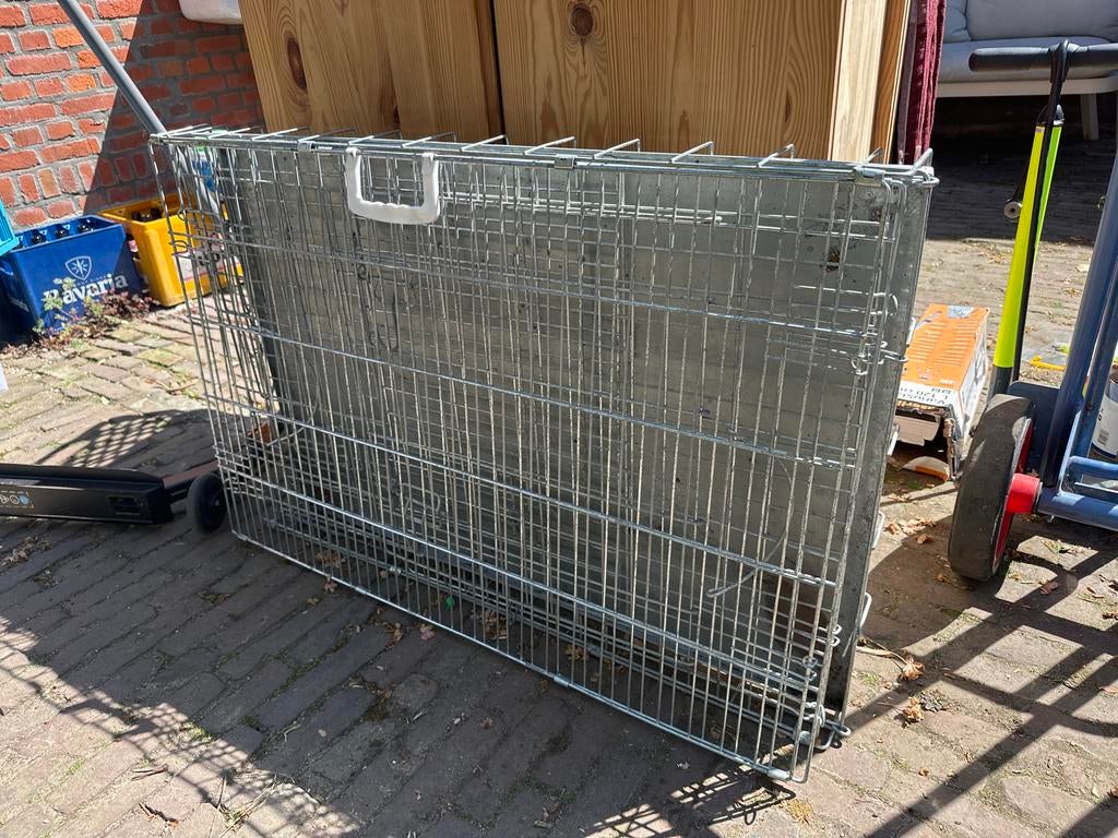 Bench voor de hond, gratis af te halen. In prima staat., Dieren en Toebehoren, Hondenbenches, Ophalen