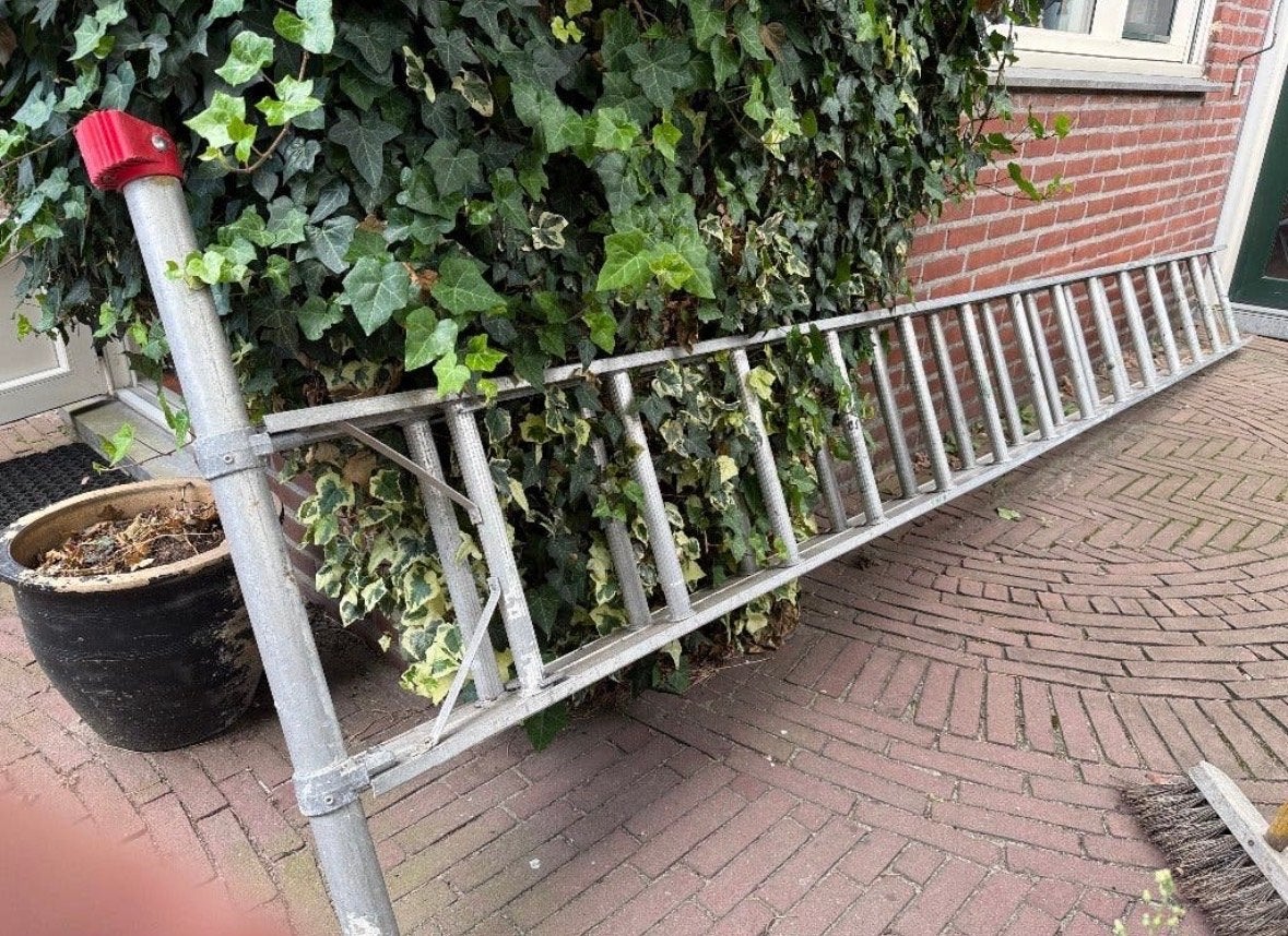 aluminium uitschuif ladder - 4 meter of meer, Doe-het-zelf en Verbouw, Ophalen, Gebruikt, Ladder, 4 meter of meer