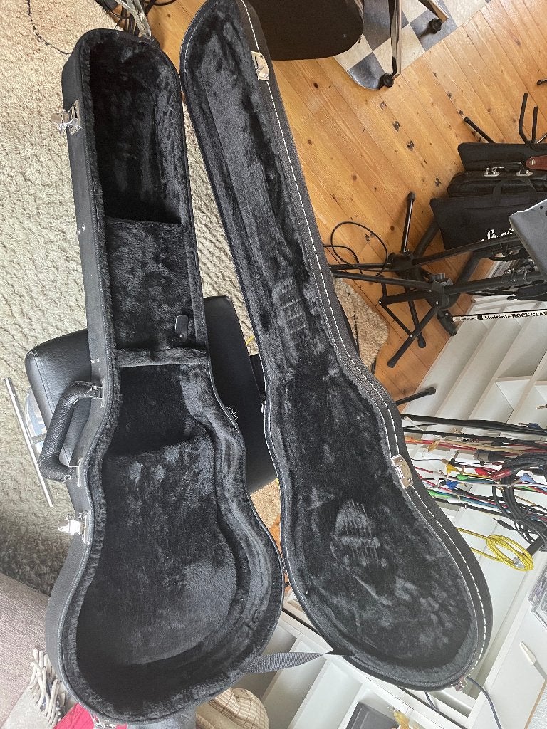 Gitaarkoffer voor Les Paul gitaar - Zwart € 45, Muziek en Instrumenten, Ophalen, Gebruikt, Elektrische gitaar