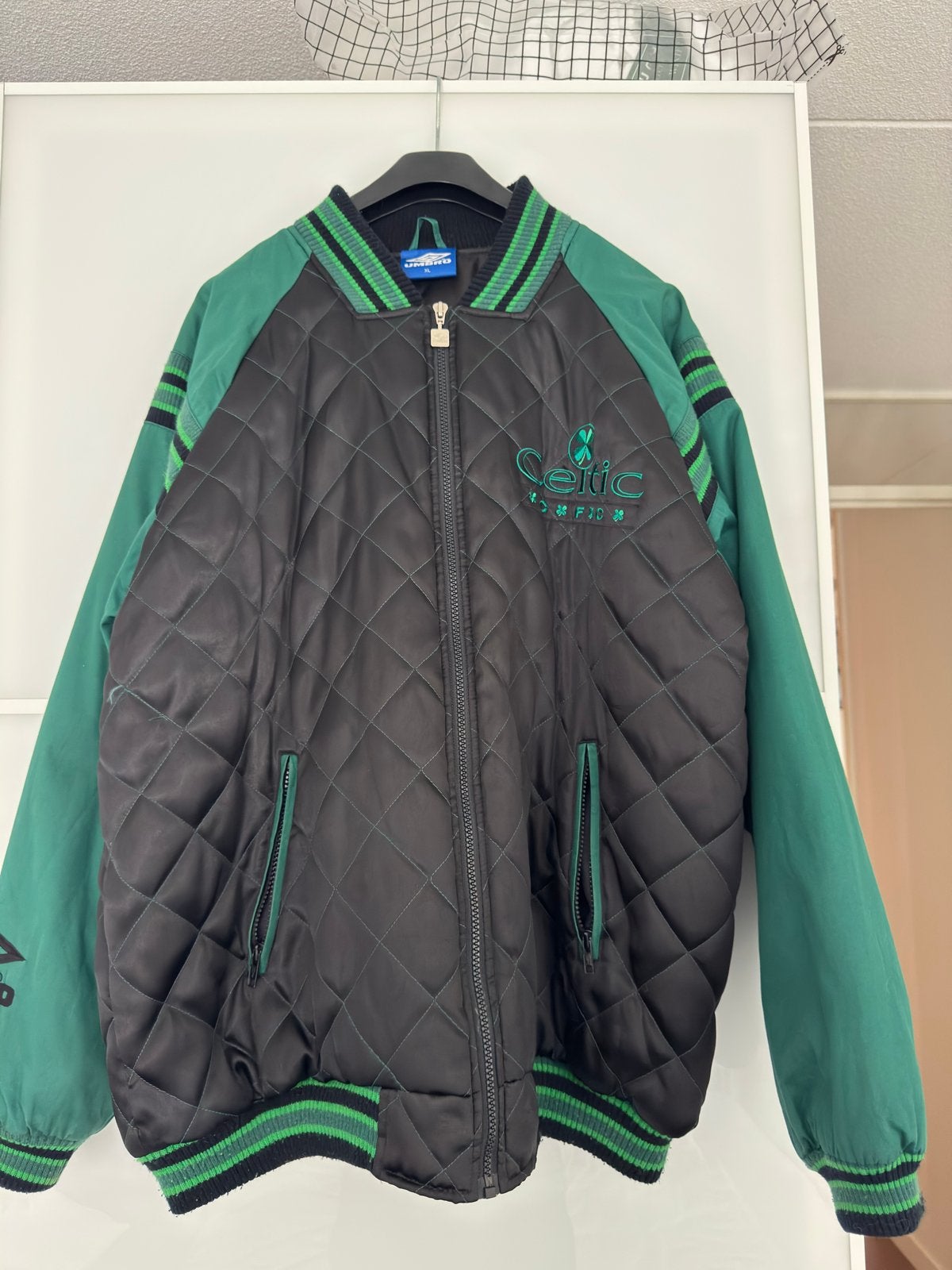 Umbro Celtic Bomberjack - Vintage Groen/Zwart XL, Verzamelen, Ophalen of Verzenden, Zo goed als nieuw, Buitenlandse clubs, Overige typen