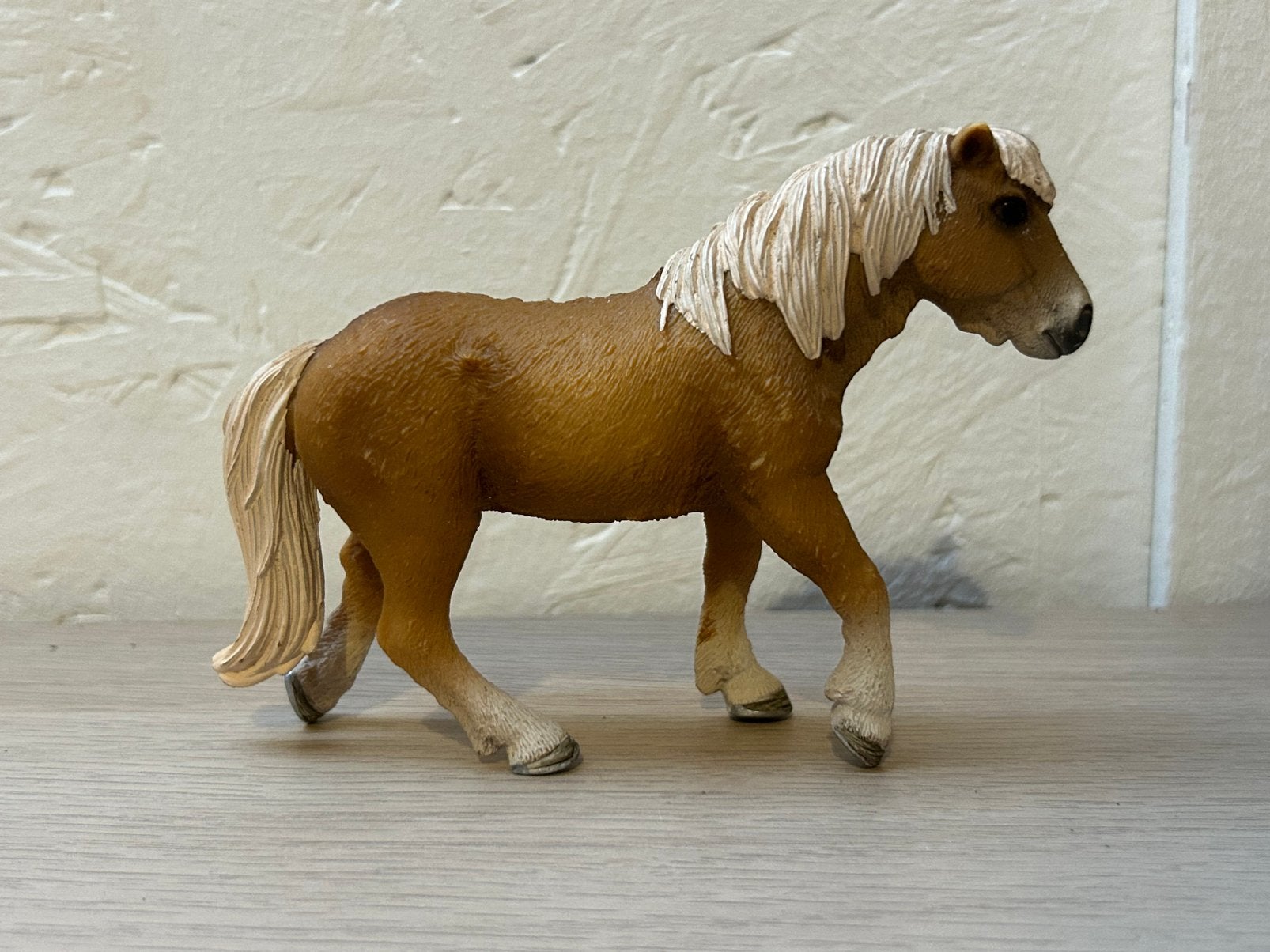 Schleich ijslander merrie, Ophalen of Verzenden, Zo goed als nieuw, Paard, Beeldje of Figuurtje