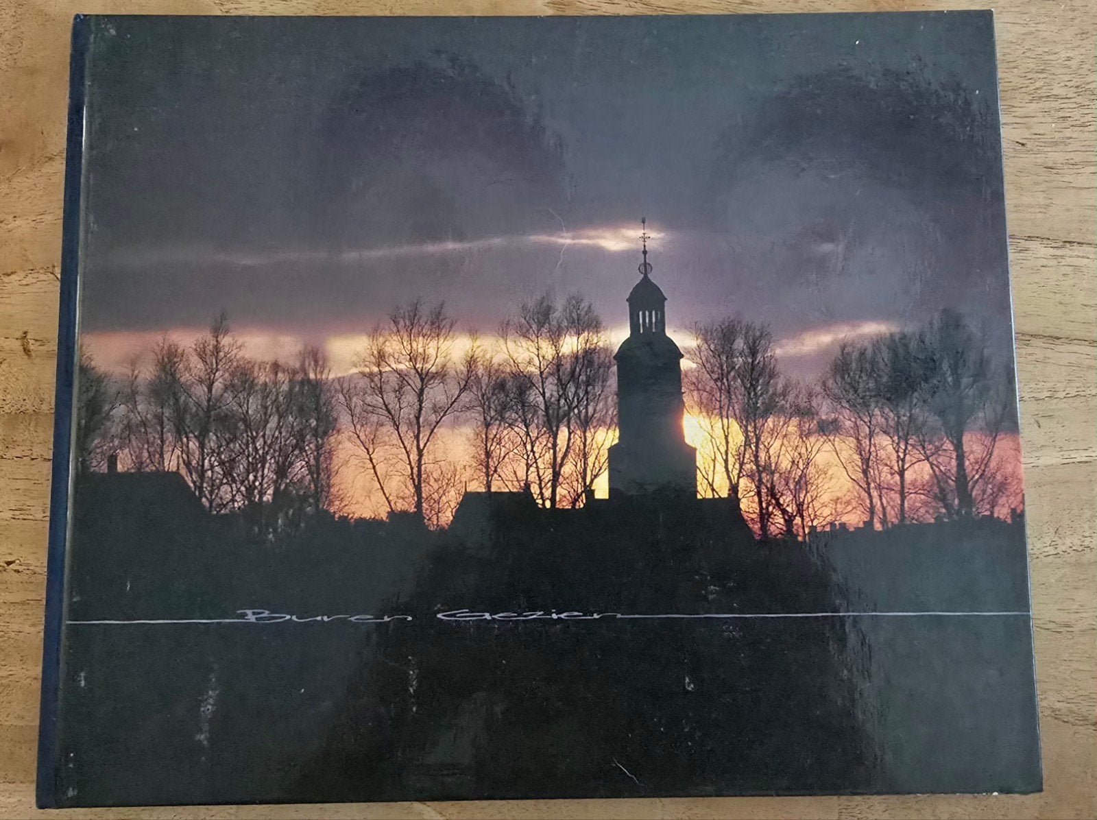 Buren Gezien - Prachtig fotoboek van Buren, Ophalen of Verzenden, 20e eeuw of later, Gelezen