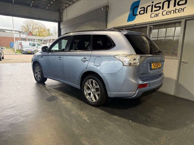 Mitsubishi Outlander 2.0 PHEV instyle Schuifdak|Leder|Navi|T, Zwart, 4 cilinders, Blauw, Bedrijf