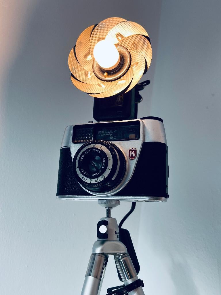 Vintage lamp van King Regula fotocamera, Gebruikt, Glas, Minder dan 50 cm, Vintage, retro, recycled, repurposed, design