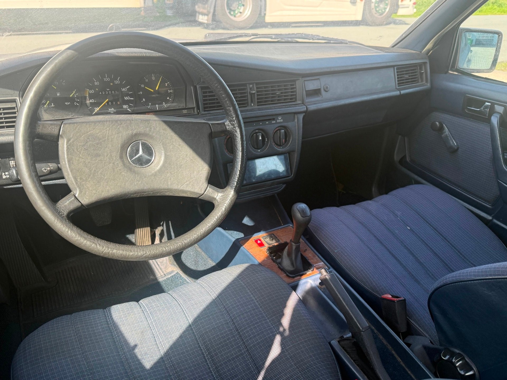 Mercedes-Benz 190-serie 2.0 D OLDTIMER SCHAKEL 1984, foto 9