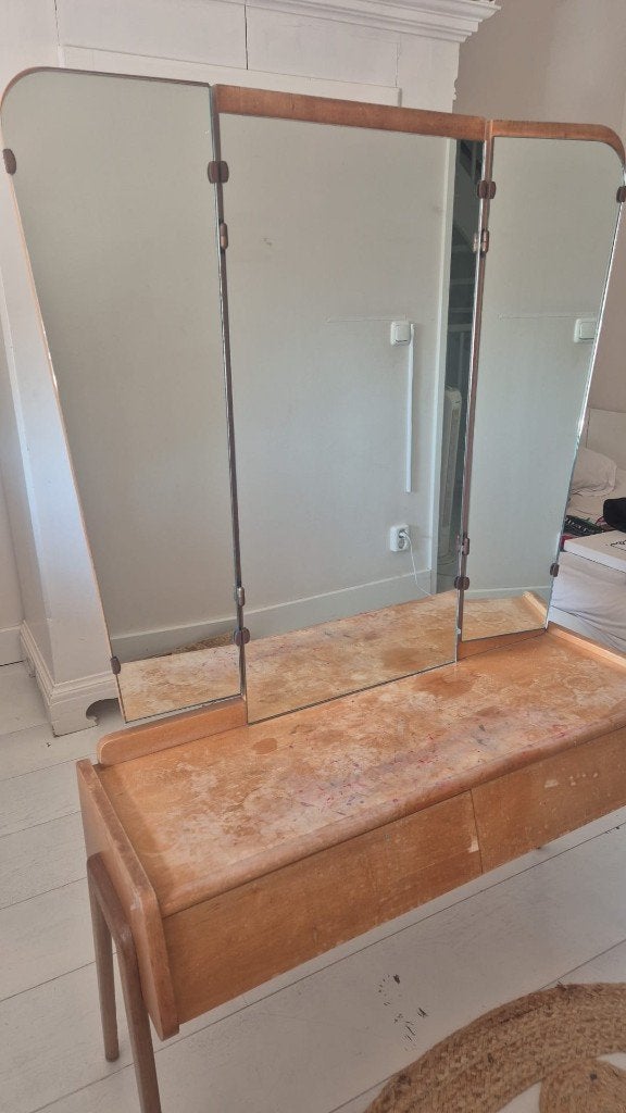 Vintage kaptafel met spiegel en stoeltjes., Huis en Inrichting, Tafels | Kaptafels, Ophalen, Gebruikt, 100 tot 150 cm, 50 tot 100 cm
