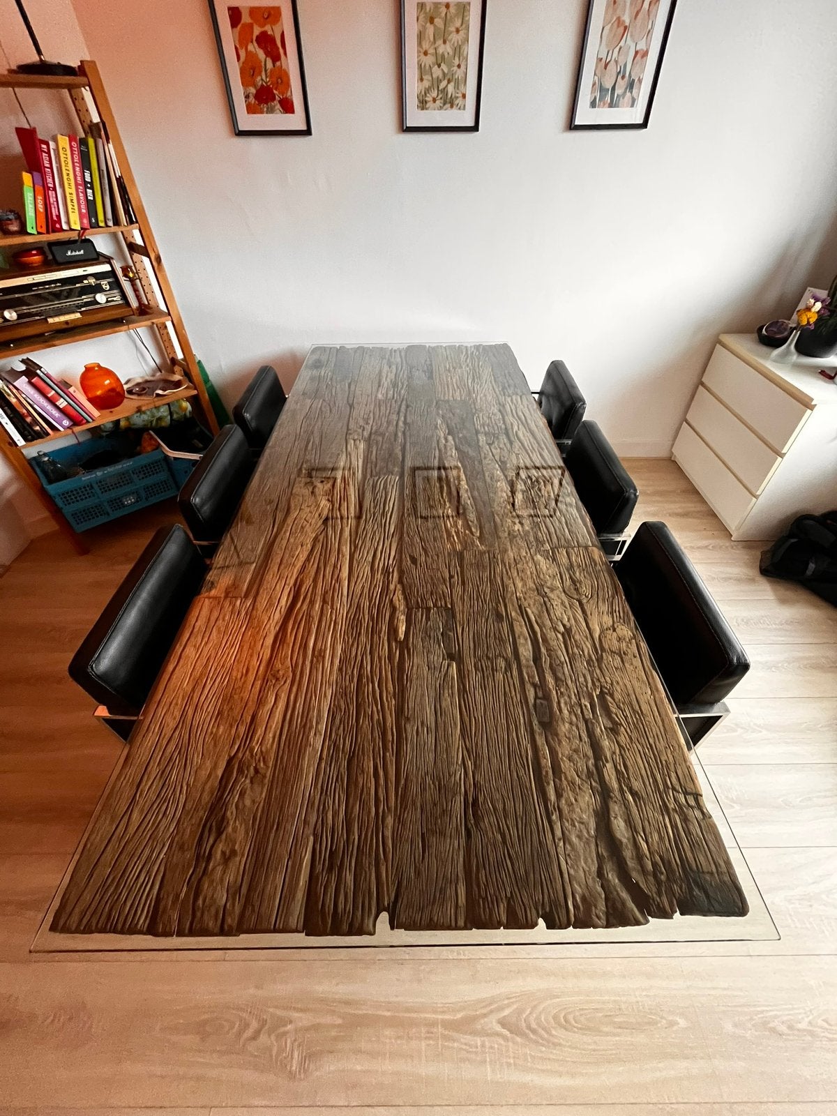 Eetkamerset: unieke houten eettafel met 6 stoelen, Huis en Inrichting, Complete inboedels, Ophalen