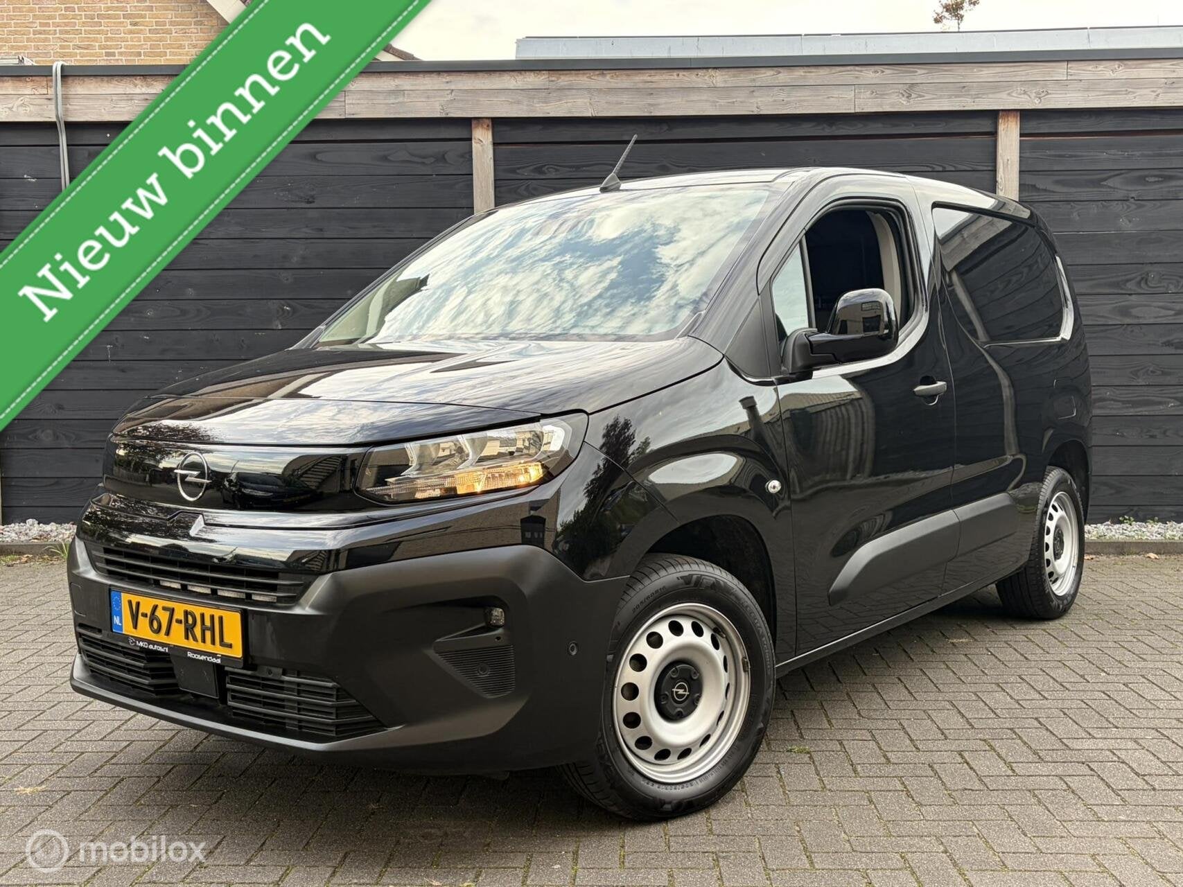 Opel Combo 1.5 BlueHDi 102 PK € 16.500 ex /binnenspiegelca, Auto's, Stof, Gebruikt, Zwart, 4 cilinders