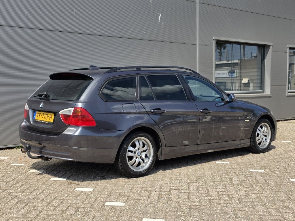 BMW 3 Serie Touring 320i BusinessLine Automaat Navi/Pano✅, Auto's, Automaat, 4 cilinders, 150 pk, 1435 kg