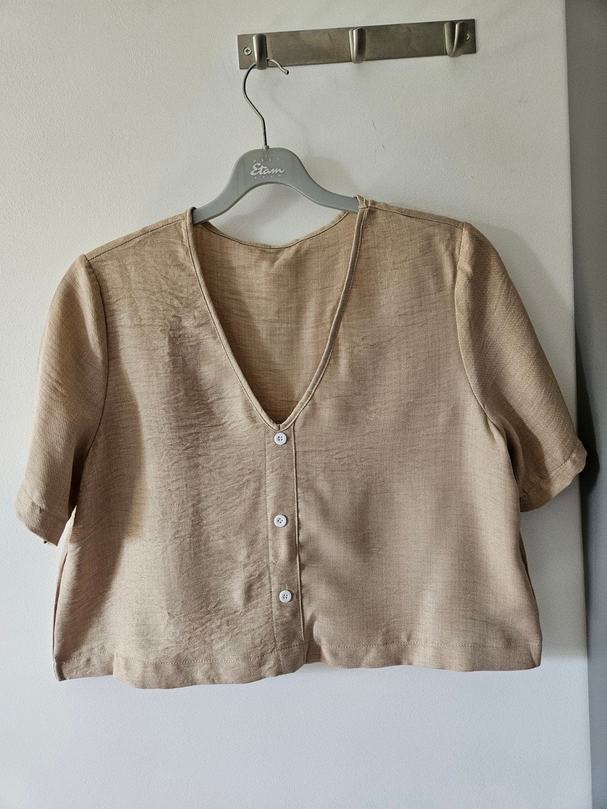 Zomerse set: beige top en short, Ophalen of Verzenden, Nieuw