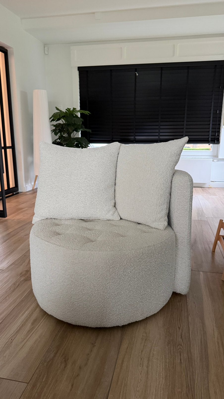 Beige Fauteuil Bouclé stof, Ophalen, Eenpersoons, 75 tot 100 cm, Zo goed als nieuw