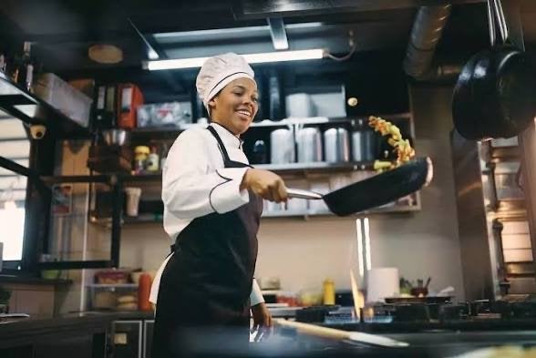 Gezocht: Wekelijkse maaltijd prep voor gezin (4 personen), Diensten en Vakmensen, Huishoudelijke hulp, Koken