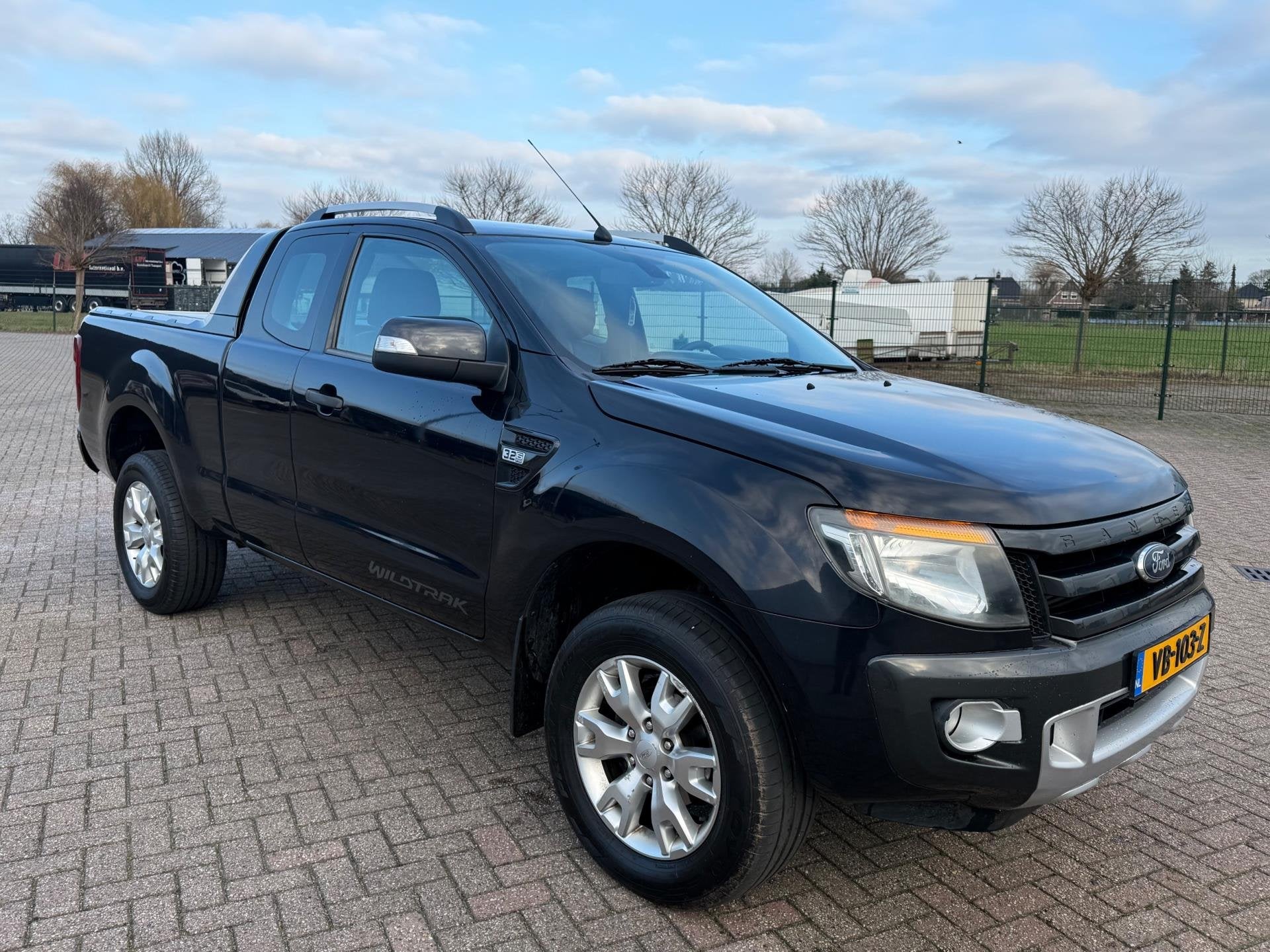 Ford Ranger 3.2 TDCi Wildtrak Super Cab 200 Pk, Euro 5, Gebruikt, Zwart, Zwart